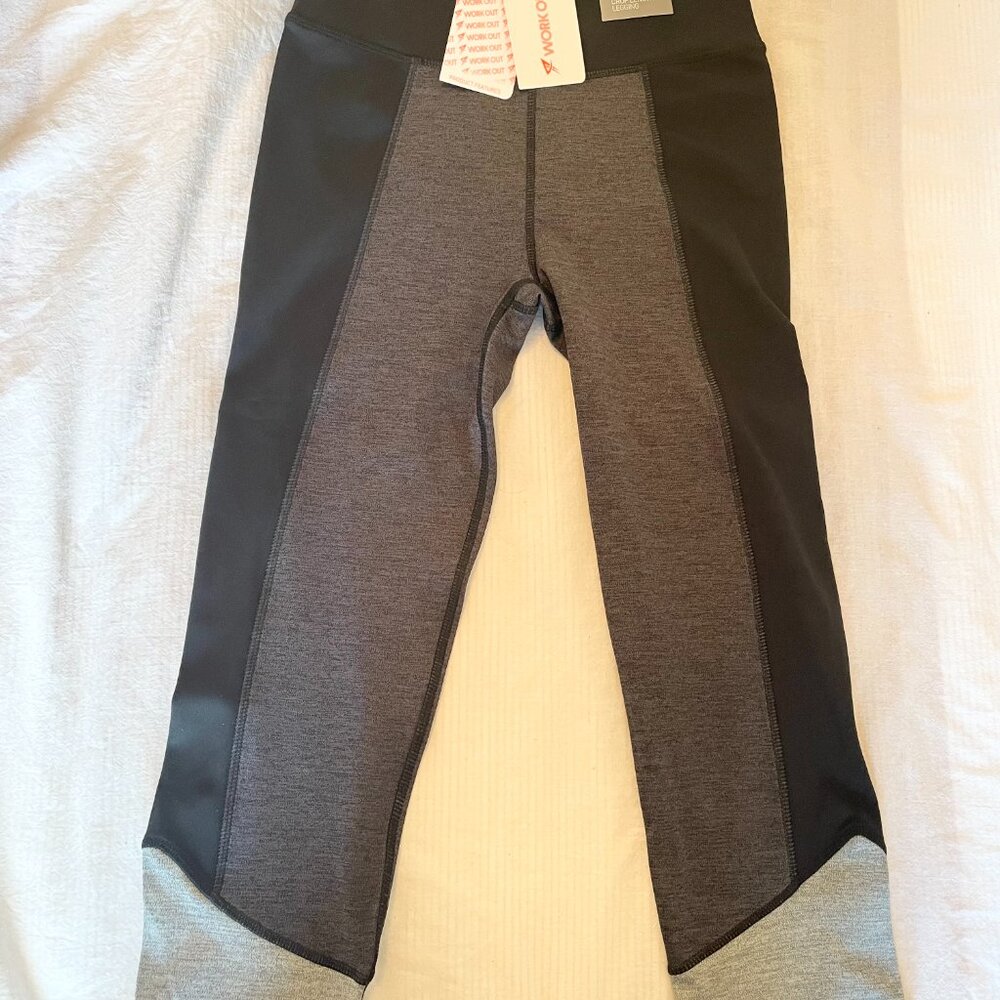 BRAND NEW Grey Crop Length Leggings (Size 2)